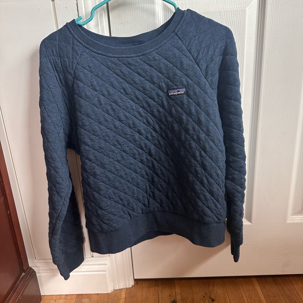 Patagonia organic cotton sweatshirt like new! Size M